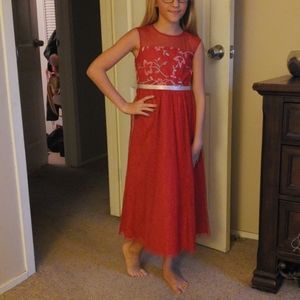 Girls size 6x Red Sparkly Christmas Dress